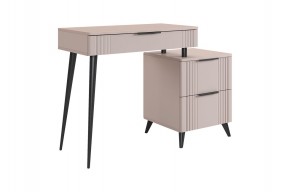 КАТРИН Стол туалетный в Можге - mozhga.ok-mebel.com | фото