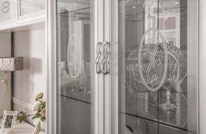 Витрина двухстворчатая Мишель в Можге - mozhga.ok-mebel.com | фото 3