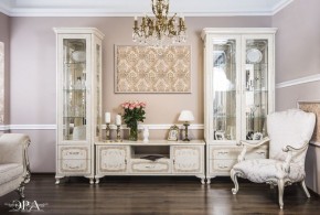 Витрина двухстворчатая Патрисия (крем корень глянец) в Можге - mozhga.ok-mebel.com | фото 2